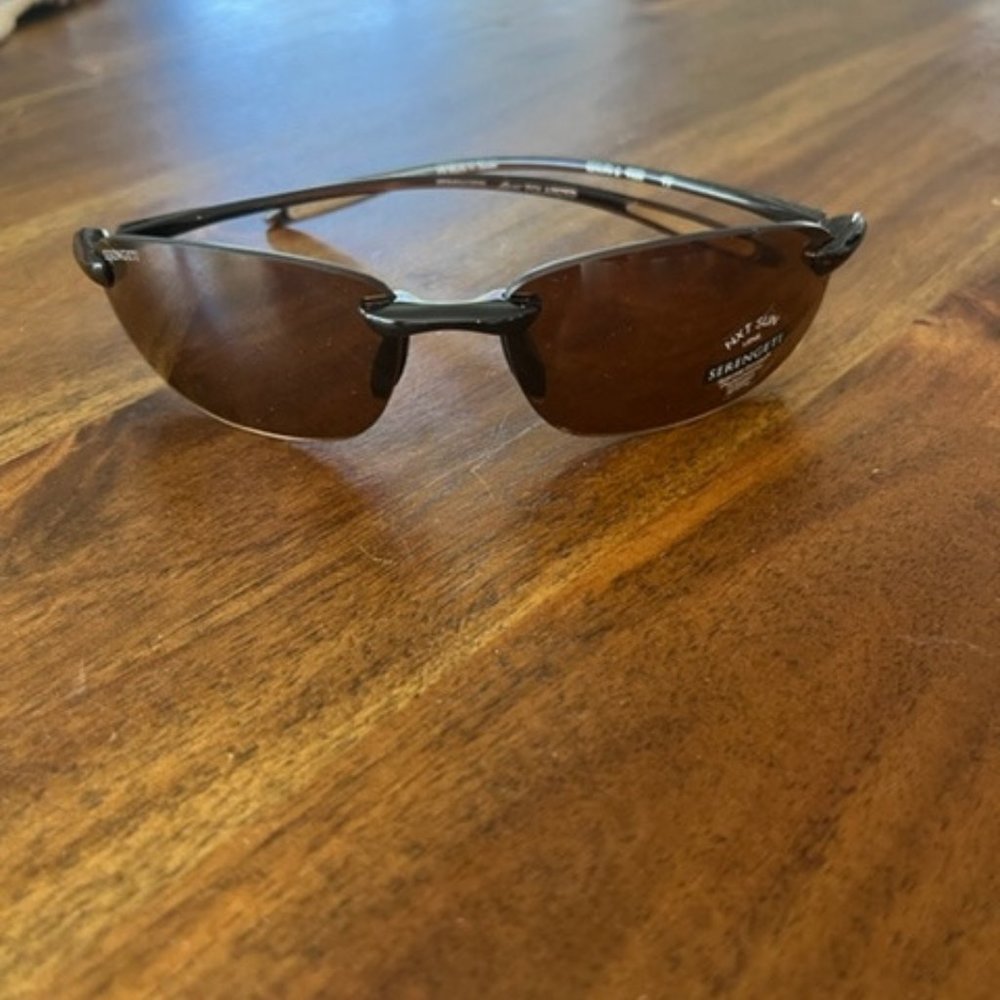 Serengeti Nuvola Polarized and Photochromic Sunglasses